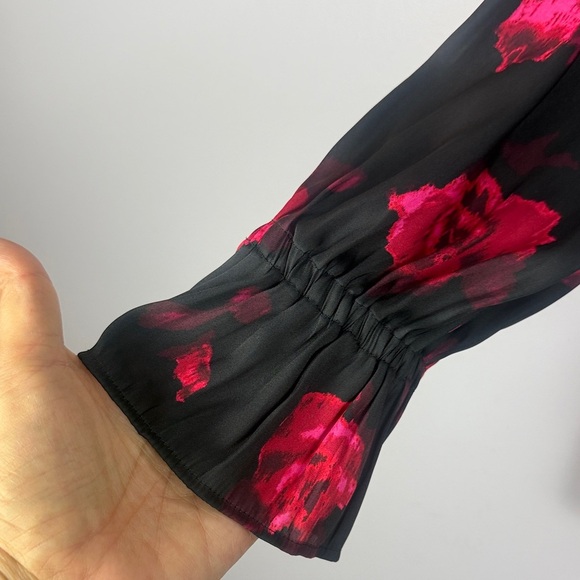 Talbots Black & Pink Dark Floral Rose Ruffle Neck Wrist Romantic Large Blouse - Picture 5 of 9